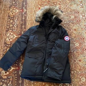 Like new Canada goose look alike black mens jacket